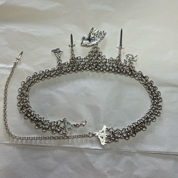 Arya Stark Handmade Chainmail Character Necklace Game of Thrones Direwolf - Picture 14 of 16